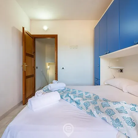 Apartment La Perla Nel Blu