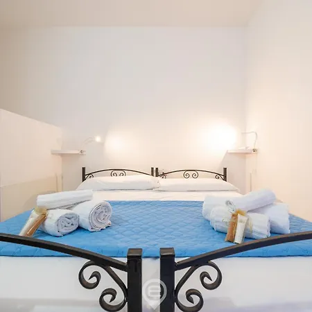 Apartment La Perla Nel Blu