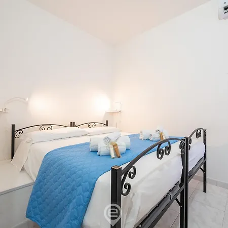 Apartment La Perla Nel Blu *